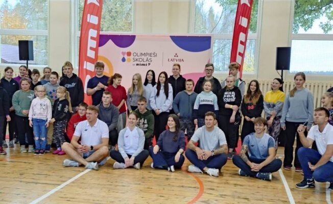 Mazozolu, Meņģeles un Taurupes skolas skolēni kopā ar olimpiešiem