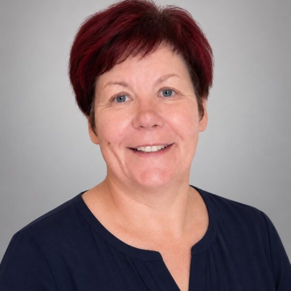 Olita Rudzīte — Meņģeles skolas vadītāja